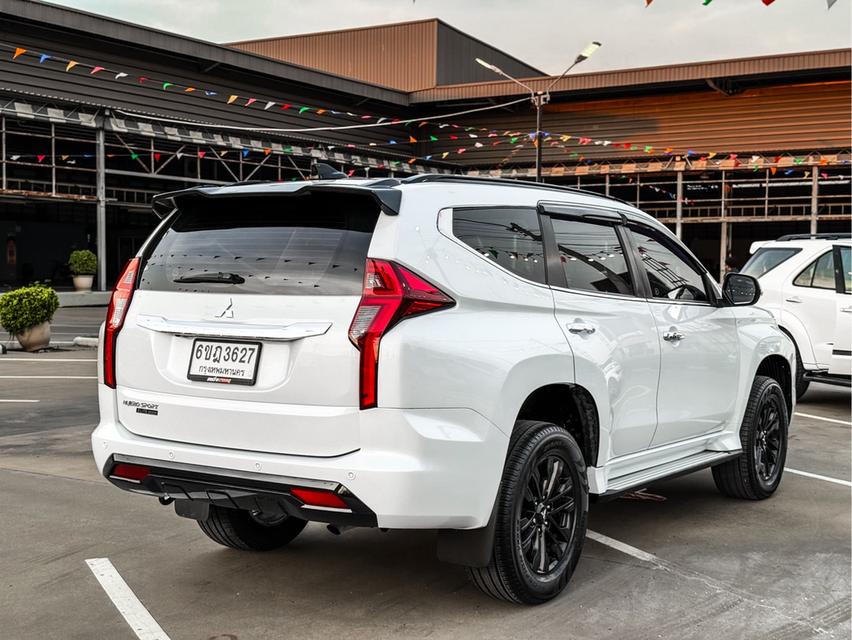 ขาย Mitsubishi Pajero 2.4GT ปี21