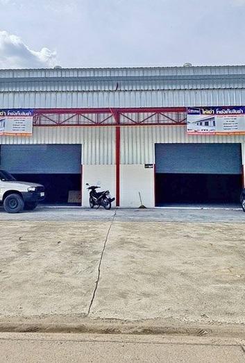 เหลือ หลังสุดท้าย โกดัง โรบินสัน ทางด่วนศรีสมาน 90บาทต่อตรม. นานาชาติ ฮาร์โรว์ กรุงเทพฯ 200 ตรม.วัดสีกัน ดอนเมือง 1