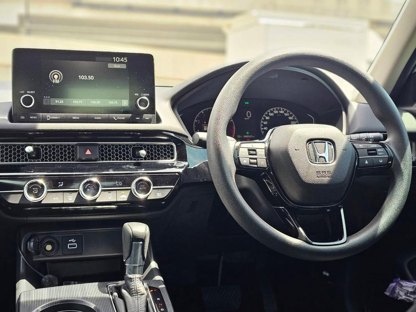 NEW HONDA CIVIC FE Sedan 4dr EL CVT FWD 1.5 Y22. สีเทา    เกียร์ออโต้  11