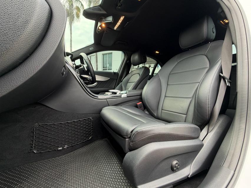 Mercedes Benz C300e AMG Sportปี 2020 ไมล์ 45,xxx kmราคา 899,000 บาท รูปที่ 13