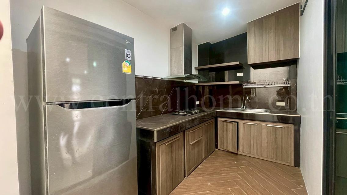 ทาวน์โฮม เฌอ วงแหวน - สาทร Built in พร้อมอยู่