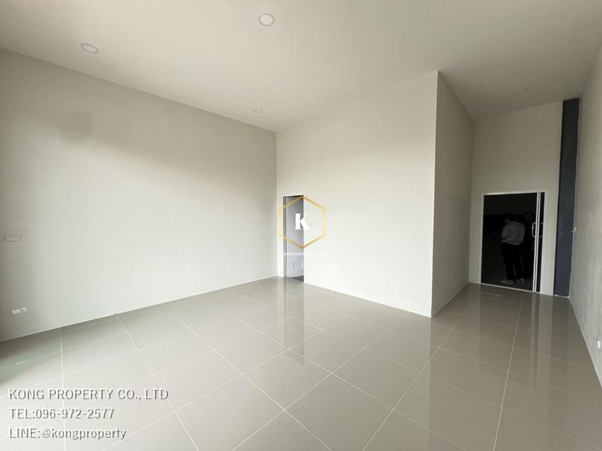 ให้เช่าโกดัง พุทธมณฑลสาย 5 สามพราน นครปฐม  230 ตรม (สร้างใหม่)  2