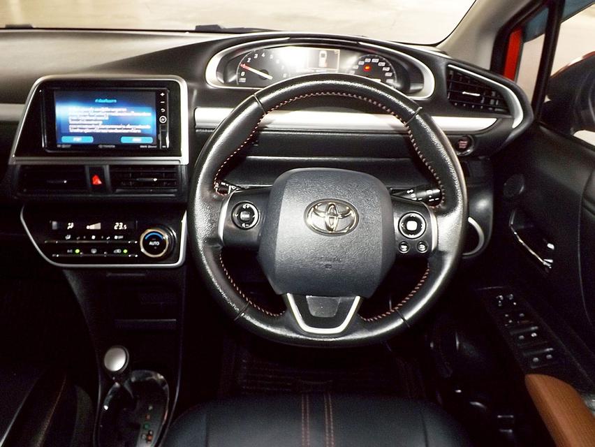 รหัสรถ KCY4643 TOYOTA SIENTA 1.5V AUTO ปี 2018 สีส้ม 9