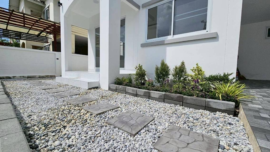 ขายด่วน บ้านเดี่ยว 2 ชั้นรีโนเวทใหม่ หลังริม หมู่บ้านพรพิมาน คลอง 5 4ห้องนอน 2ห้องน้ำ 52 ตรว. 6