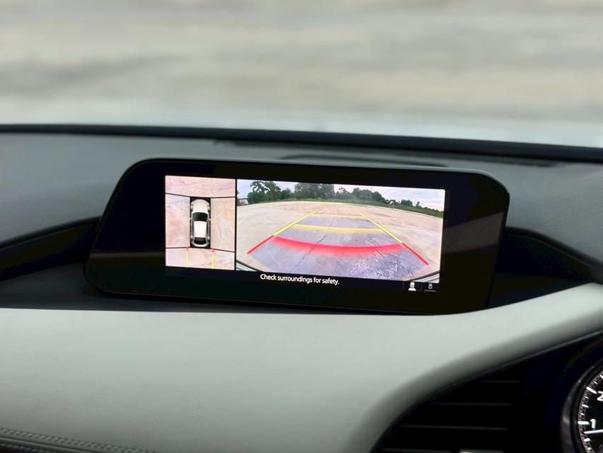 MAZDA 3 SKYACTIVE Hatch 5dr  100th TOP  Sports SA 6sp FWD 2.0i Y2021 สีขาว  เกียรออโต้  18