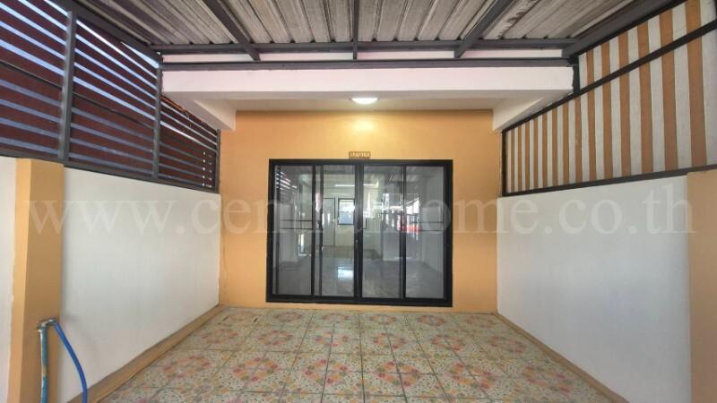 ทาวน์โฮม ฉัตรไพลิน ลาดหลุมแก้ว รีโนเวท พร้อมอยู่ ราคาถูก 3