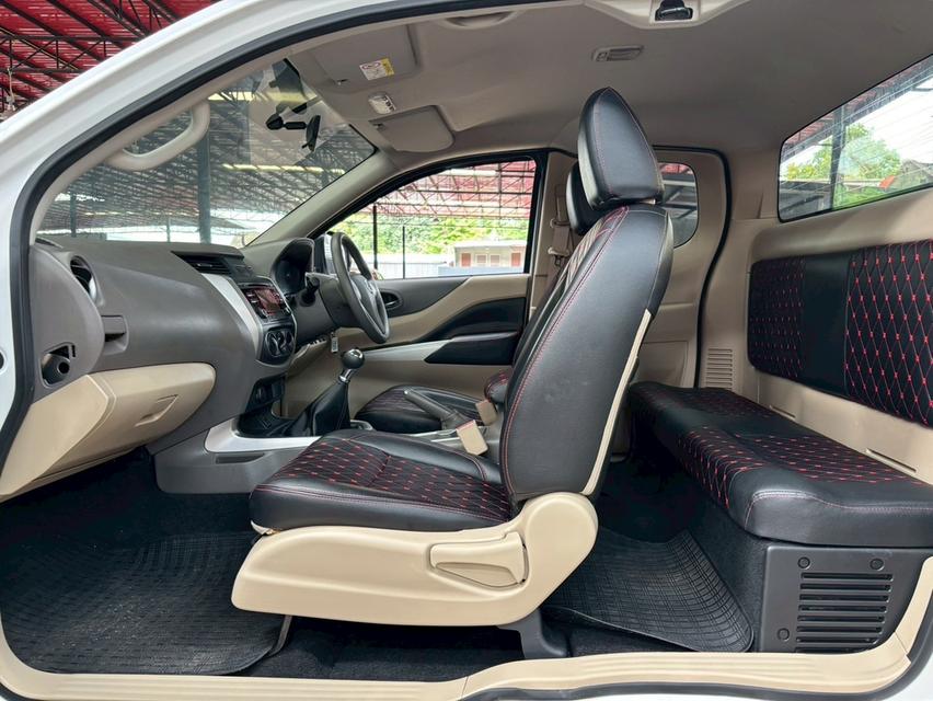 NISSAN NAVARA NP300 2.5 E KINGCAB ปี19จด21เครื่องดีเซล สภาพพร้อมใช้งาน ไมล์น้อ 8