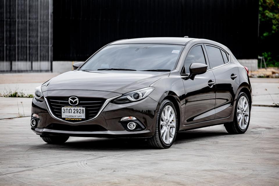 Mazda 3 Skyactiv 2.0S Hatchback ปี 2014 สีน้ำตาล  2