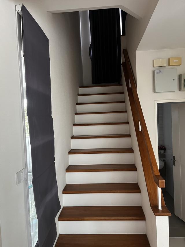 ให้เช่าบ้านเดี่ยว 55 ตรว. 2 ชั้น 3 ห้องนอน 3 ห้องน้ำ พร้อมเฟอร์และแอร์ทุกห้อง หิ้วกระเป๋าเข้าอยู่ได้เลย 11