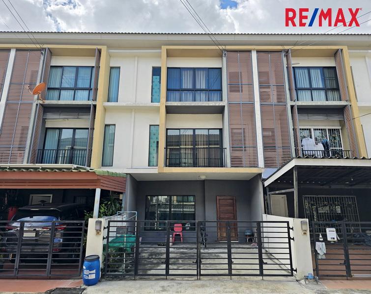 ขายทาวน์โฮม 3 ชั้น เดอะคอนเนค อัพ 3 วงแหวน-บางแค ใกล้ MRT หลักสอง และเดอะมอลล์ไลฟ์สโตร์ บางแค 1