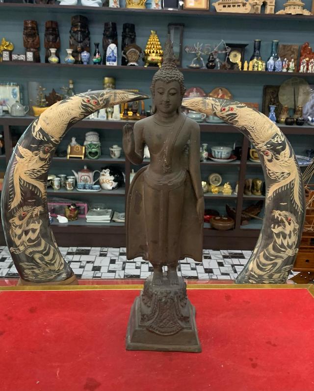 พระทองเหลืองเก่า 4