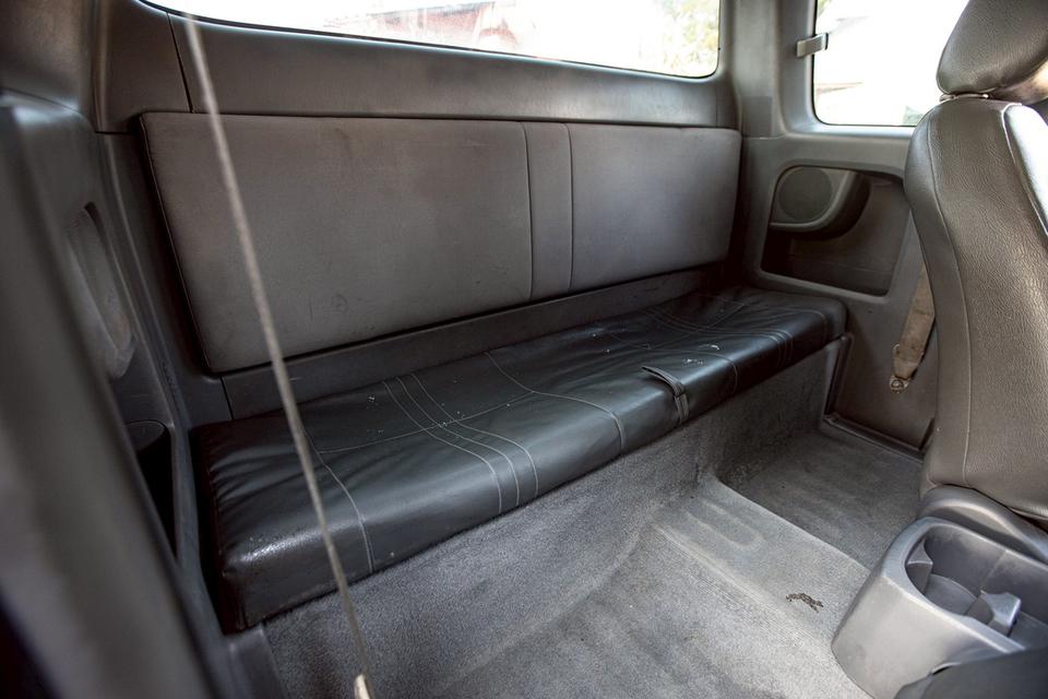 Toyota Vigo Cab 2.5 J ดีเซล ปี 2005 สีขาว มือเดียวป้ายแดง 1 ใน100 14