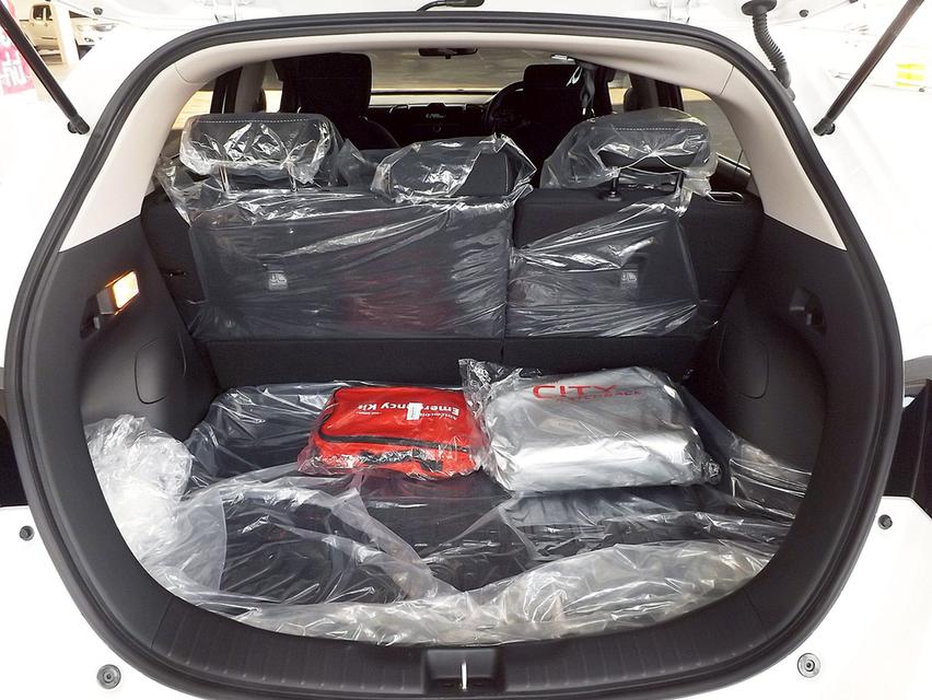 รหัสรถ KCY3809 HONDA CITY HATCHBACK 1.0 TURBO S+ AUTO ปี 2025 สีขาว 13