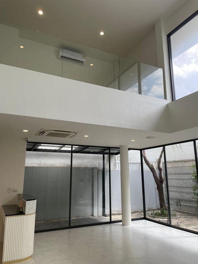 Home Office for Rent** **ARKIN Vibhavadi – Near Don Mueang Airport** Home Office ติดถนนวิภาวดี เพียง **50 เมตร** 5