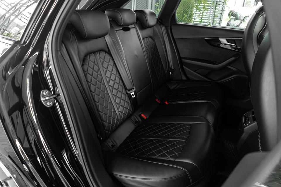 Audi A4 Avant 45 TFSI Quattro S-Line Black Edition 2020 รถเจ้าของเดียว รูปที่ 9