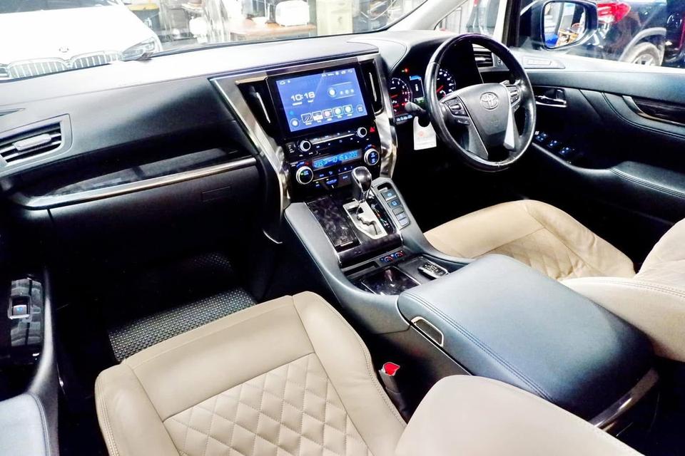 TOYOTA ALPHARD 2.5 SC Package ปี 2019 ไมล์ 150000 km 11