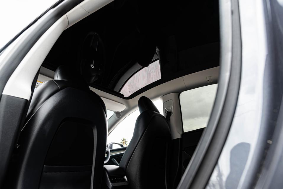 (แจ้งรหัสรถ CBL6386) TESLA Model Y Long Range AWD 2023 รูปที่ 20