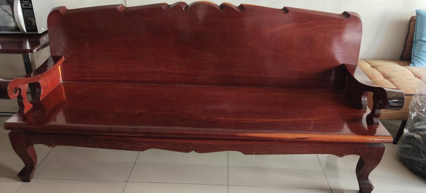 ขายโซฟาไม้มะค่า ราคาต่อรองได้