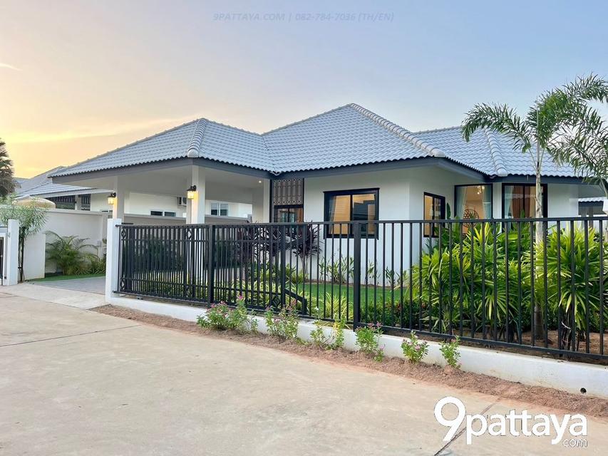 ✨ บ้านเดี่ยวพร้อมอยู่ | พัทยา ✨บ้านสวยในโครงการคุณภาพ พร้อมเข้าอยู่ บนที่ดินขนาดใหญ่ พร้อมส่วนกลางครบ เหมาะสำหรับอยู่อาศัยเองหรือซื้อเก็บ 1