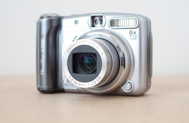 กล้องดิจิตอลคอมแพค Canon PowerShot A720 2