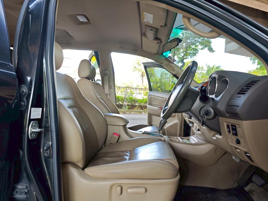 Toyota Fortuner 2.7 V 2WD AT ปี 2009 14