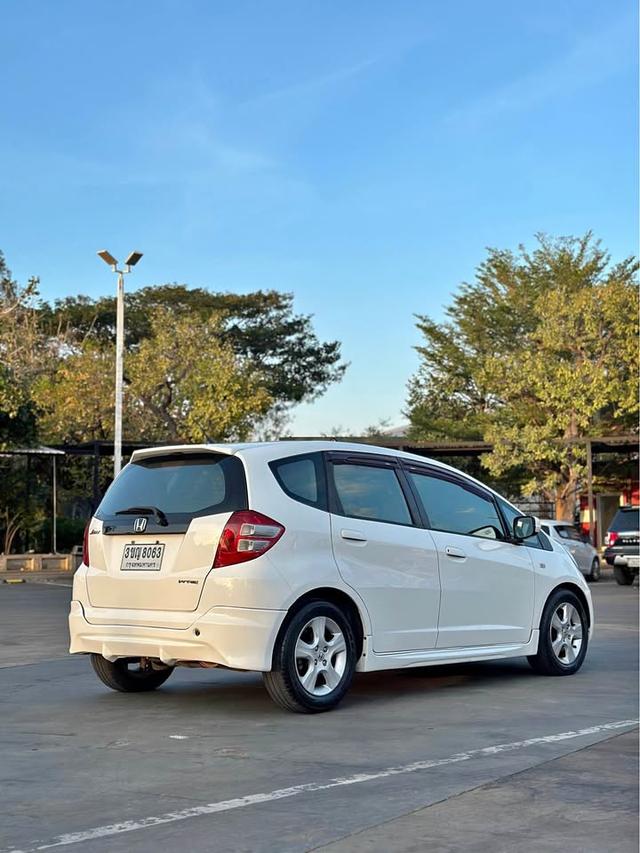 Honda Jazz รถบ้านแท้เล่มพร้อมโอน 10