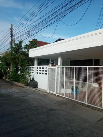 ให้เช่า บ้านเดี่ยว ชั้นเดียว โครงการ ทิวสน ลาดพร้าว 87 แยก 18 เลียบด่วน ใกล้ CDC ไม่รับสัตว์เลี้ยง 1