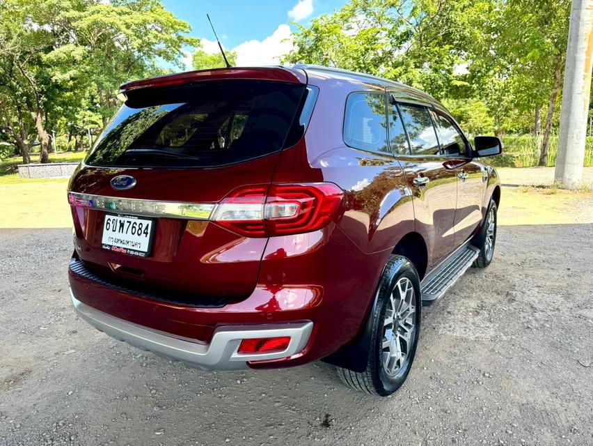 Ford Everest 2.2 titanium plus ปี 2017 รถบ้านมือเดียว มีประกัน ป.1 เหลือ บุ๊คเซอร์วิส กุญแจครบ 2ดอก