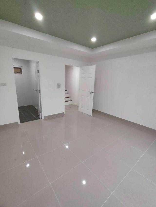 หมู่บ้านเกล้ารัตนา.. 11