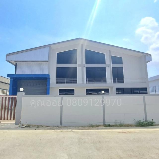 ขายโรงงานพื้นที่สีม่วง สมุทรสาคร มือหนึ่ง เนื้อที่ 1-2-62.2 ไร่ ทำเลสวนหลวง กระทุ่มแบน ใกล้พุทธมณฑลสาย4 และ 5 ซอยวปอ.11 ขอใบรง.4 ได้ พร้อมใช้ทันที 1