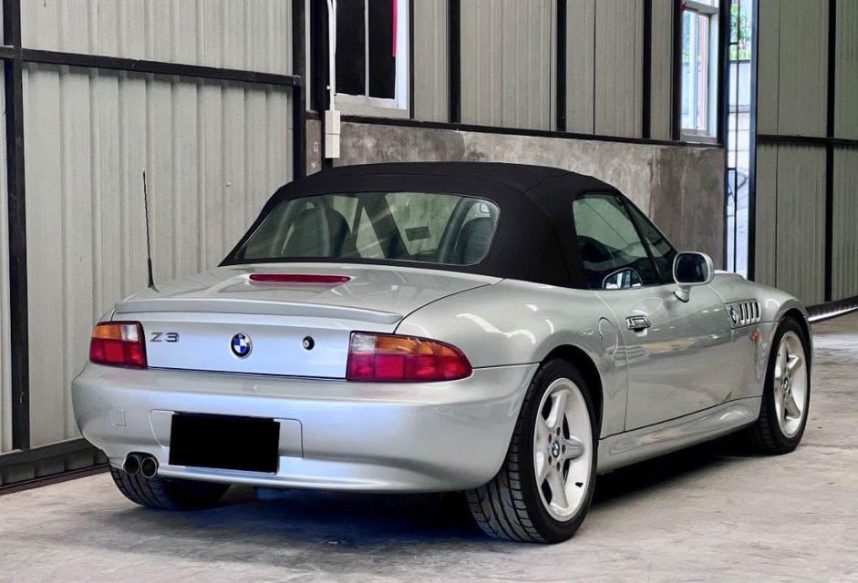 BMW Z3 สีเทา ปี 1997 สภาพนางฟ้า จังหวัด ลำปาง 3