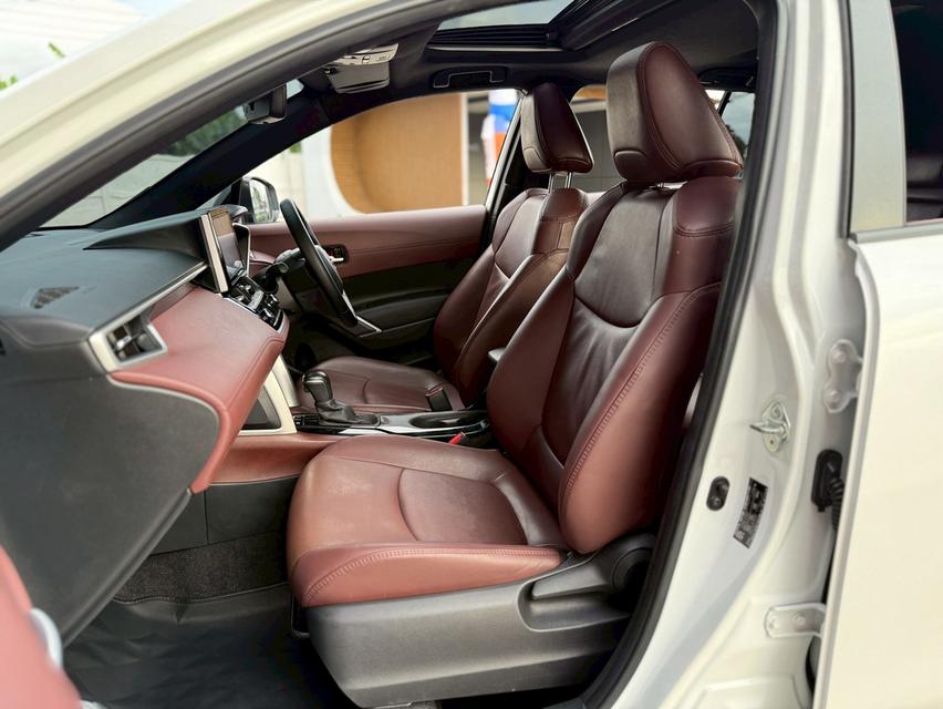 Toyota Cross 1.8Hybrid ปี21 14