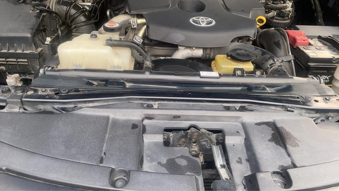 รถยนต์โตโยต้า ฟอร์จูเนอร์ มือเดียวออกป้ายแดง ปี ค.ศ.2018 เครื่อง 2400 CC. รูปที่ 14