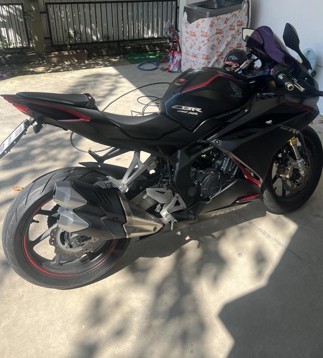 รถจักรยานยนต์ honda cbr250rr 10