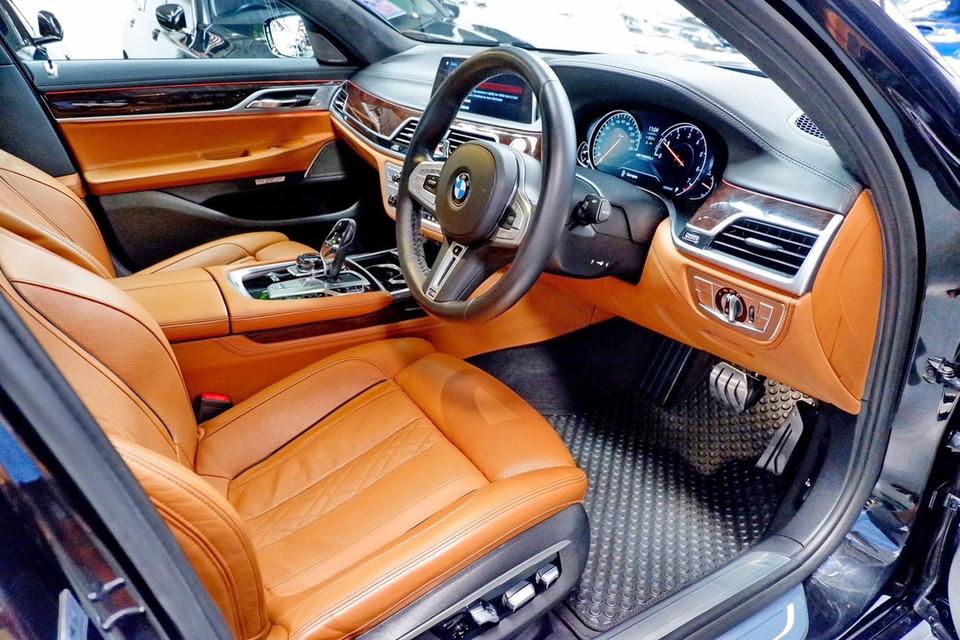 BMW 740Li m-performance (G12) Look M760Li ปี 2016  6