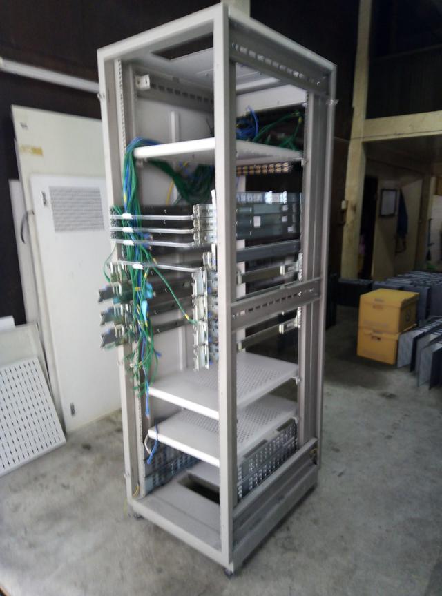 ตู้Rack Server มือสองพร้อมอุปกรณ์ตามภาพ คุณเฮง มือถือ083-7778672 3