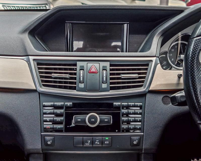 BENZ E200 CGI 1.8 W212 6