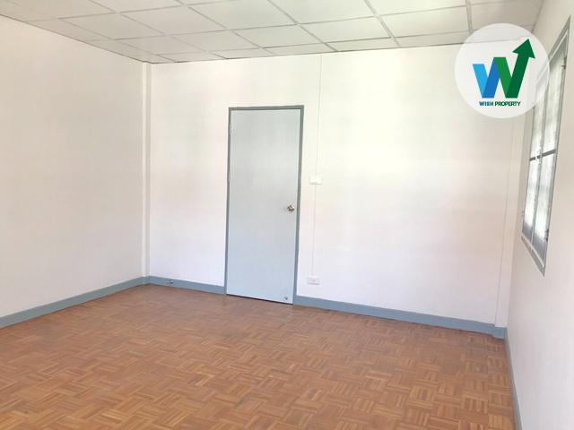 หมู่บ้านบุญอนันต์ ขายบ้านหลังมุม ปรับปรุงใหม่หมดทั้งหลัง 15.9 ตร.ว. 2 ห้องนอน 2 ห้องน้ำ 1 ที่จอดรถ ใกล้โรบินสันศรีสมาน 8