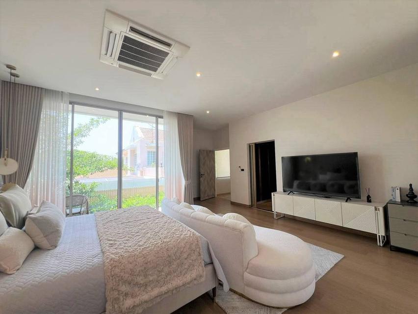 บ้านหรู รามอินทรา พูลวิลล่า กรุงเทพ สระว่ายน้ำส่วนตัว ออกแบบสวย Luxury Pool Villa | Private Resort Living in the City 11