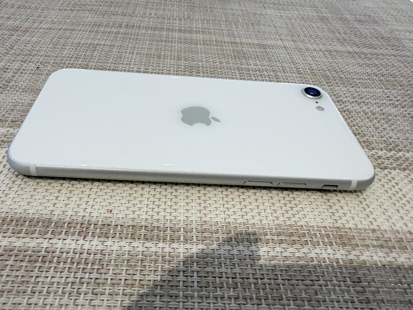 iPhone se2 สีขาว 64 รับเทิร์นเครื่องเก่า รูปที่ 5