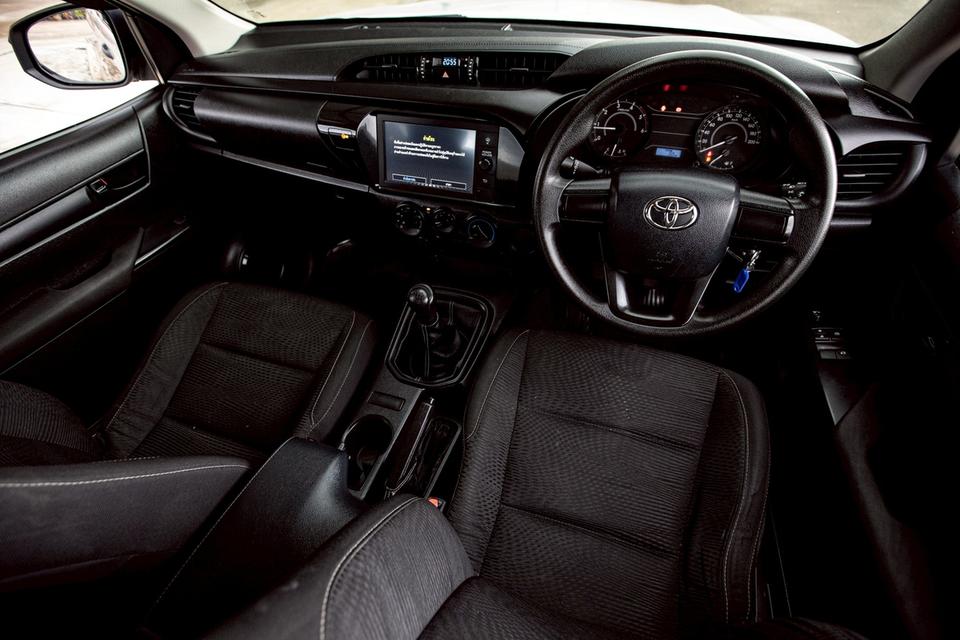 TOYOTA HILUX REVO 2.4 Z EDITION SMART CAB ปี 2022 สีขาว  15