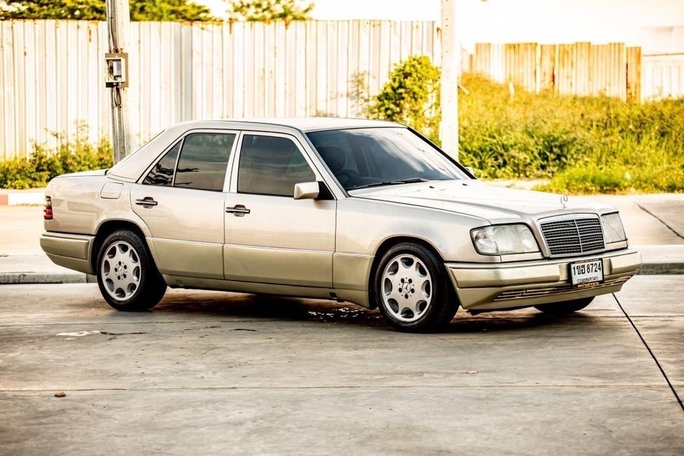 Benz e220 ปี1995 รหัส GT8724 7