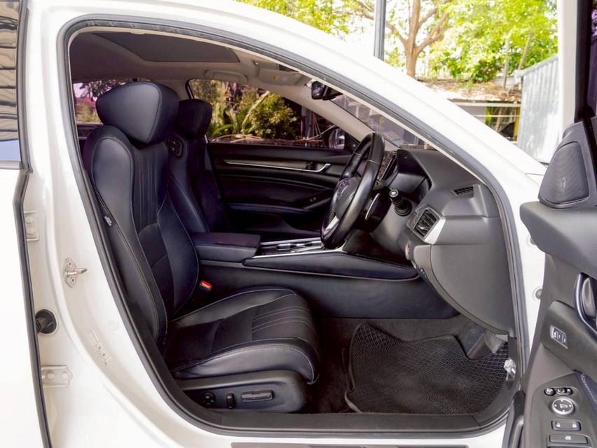 HONDA ACCORD 2.0 HYBRID TECH ปี จด 2021 17