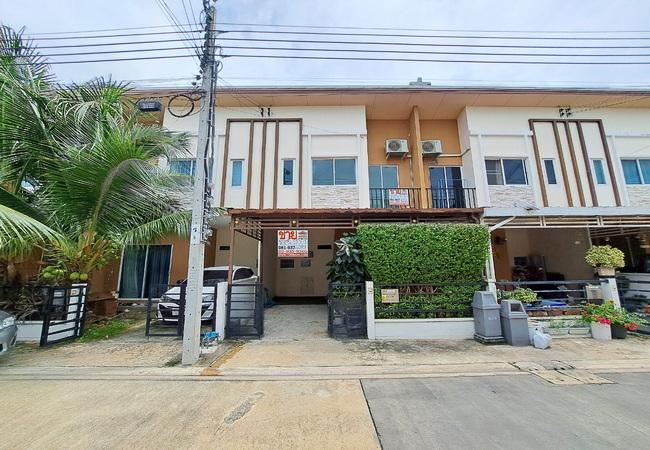 ขายทาวน์เฮ้าส์ หมู่บ้านพลีโน่ สุขสวัสดิ์ 66 เนื้อที่ 19.3 ตร.ว. 2 ชั้น 3 นอน 2 น้ำ 1