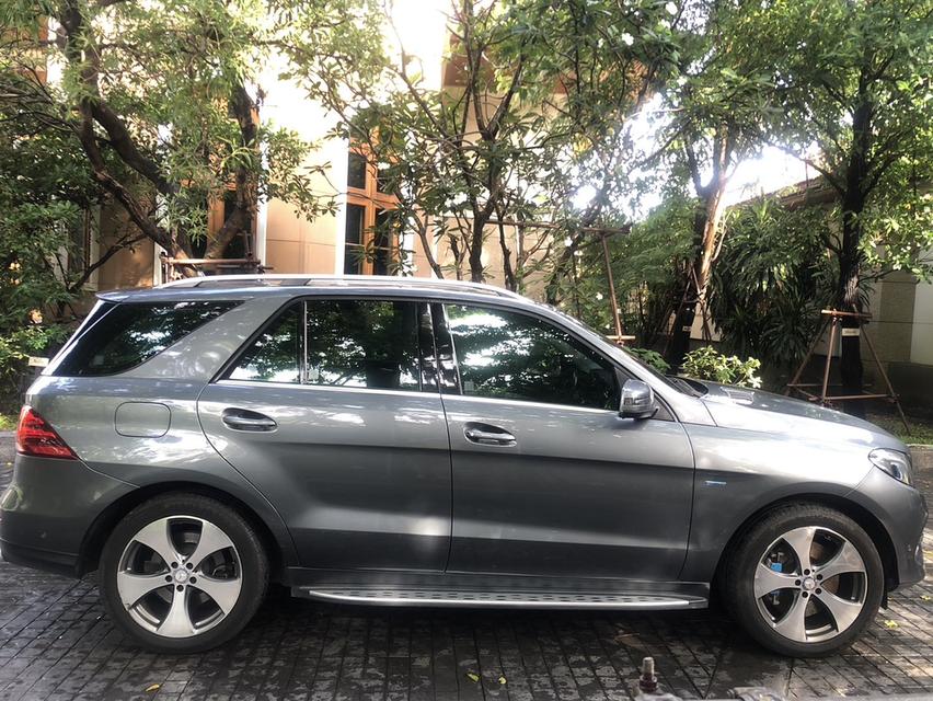 ขายรถมือสองสภาพใหม่ MERCEDES BENZ GLE 500 e 4MATIC
