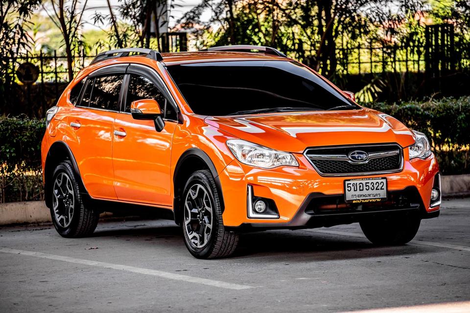 SUBARU XV 2.0iP ปี 2017 สีส้ม มือเดียวป้ายแดง