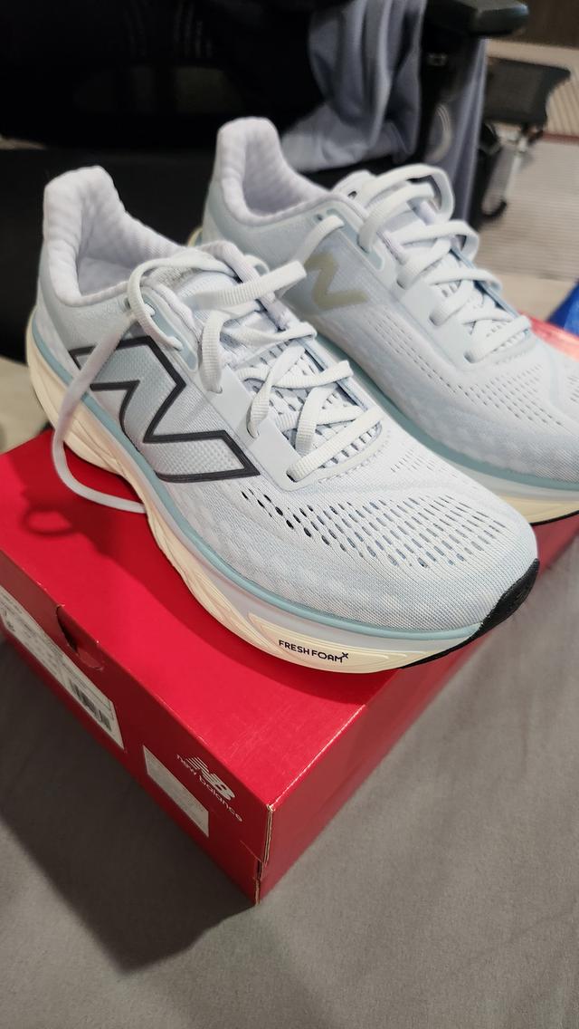 new balance 1080 V14