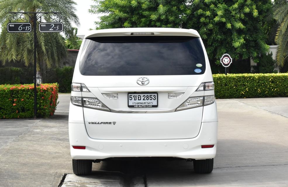 Toyota Vellfire 2.4V ปี2010  สีขาว ออโต้ เบนซิน ไมล์ 14x,xxx km. 17