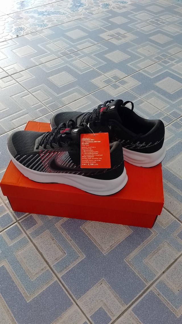 รองเท้าวิ่งชาย Nike No.40.5 สินค้าใหม่