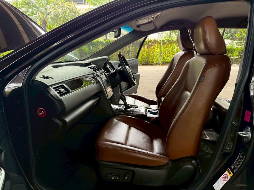 ขายรถ Toyota Camry 2.0G ปี 2018 สีน้ำตาล เกียร์ออโต้ 11